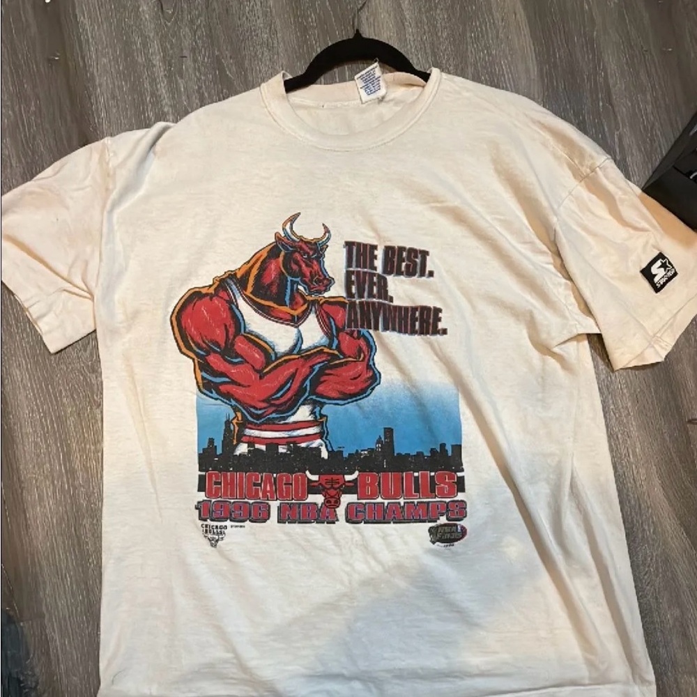 Vintage Chicago Bulls Graphic T-Shirt - Cream